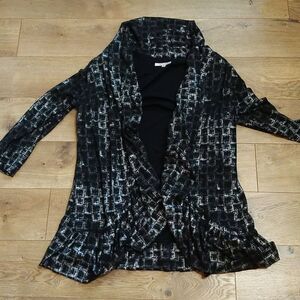 Alberto Makali open front ruffle black cardigan XL